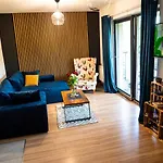 Lux View Sauna Jacuzii Apartment *