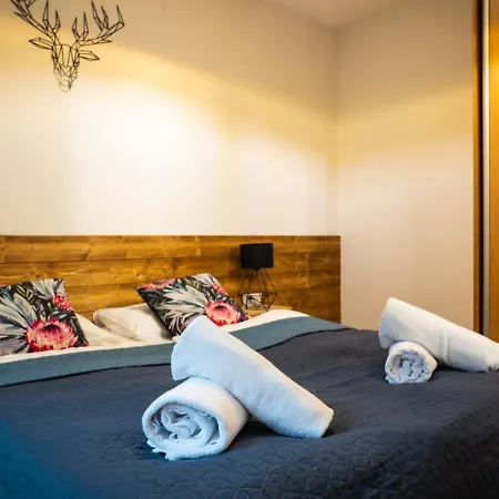 Lux View Sauna Jacuzii シュチルク