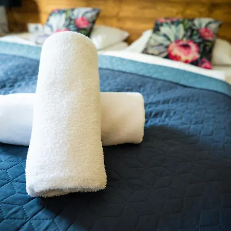 Lux View Sauna Jacuzii * シュチルク