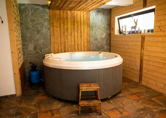 Lux View Sauna Jacuzii 아파트